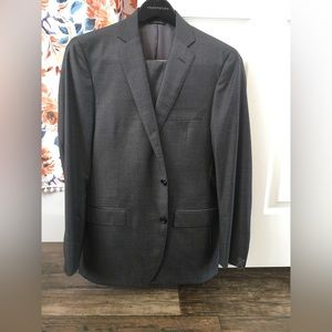 H. Stockton NWT modern fit 42 Reg men’s suit.